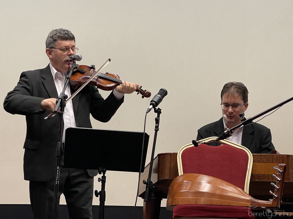 Betlehemi szárnyas oltárt nyitottunk 05